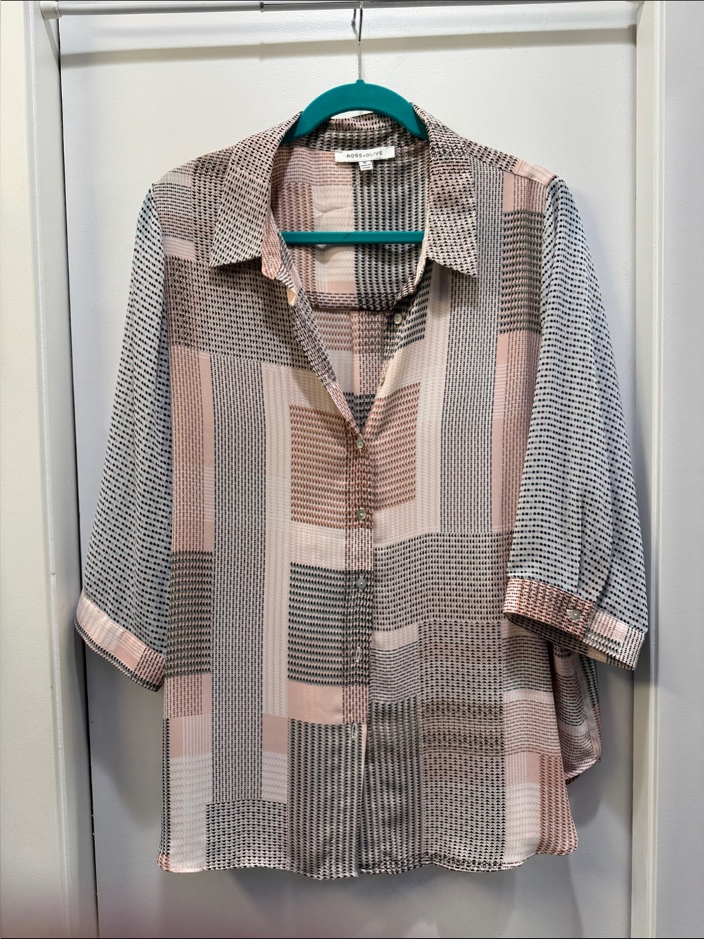 Rose & Olive Pink and Gray Geometric Button-Up Blouse